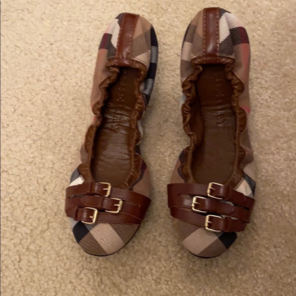 Burberry Flats, Never Worn!